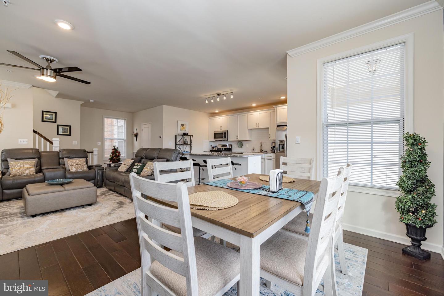 23305 MILLTOWN KNOLL SQ #105, ASHBURN, Virginia 20148, 2 Bedrooms Bedrooms, ,2 BathroomsBathrooms,Residential,For sale,23305 MILLTOWN KNOLL SQ #105,VALO2104498 MLS # VALO2104498