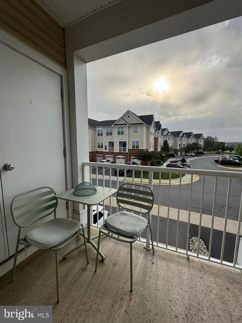 23305 MILLTOWN KNOLL SQ #105, ASHBURN, Virginia 20148, 2 Bedrooms Bedrooms, ,2 BathroomsBathrooms,Residential,For sale,23305 MILLTOWN KNOLL SQ #105,VALO2104498 MLS # VALO2104498