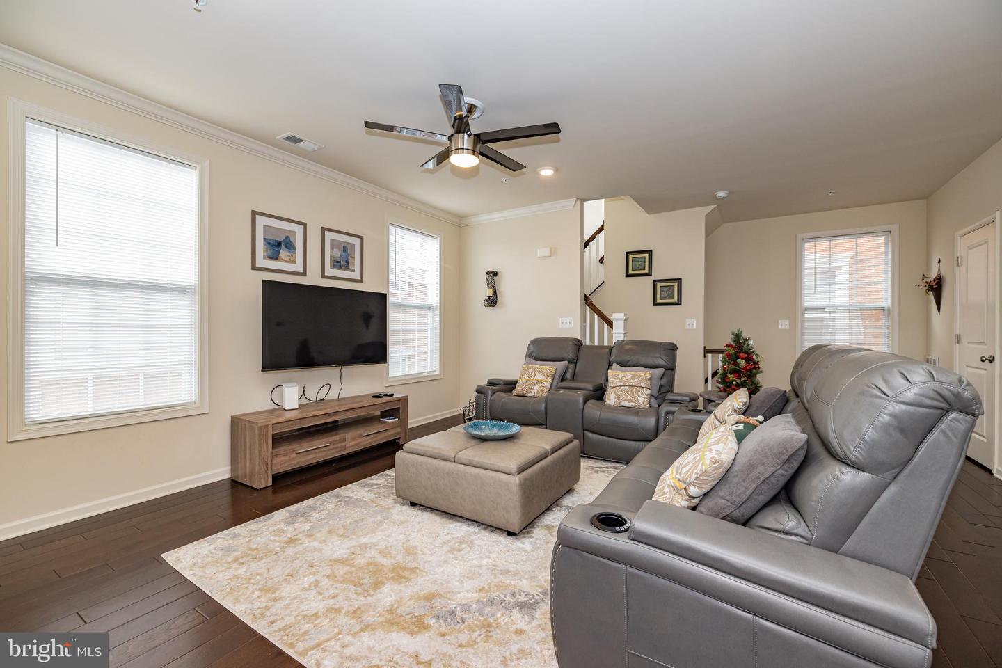 23305 MILLTOWN KNOLL SQ #105, ASHBURN, Virginia 20148, 2 Bedrooms Bedrooms, ,2 BathroomsBathrooms,Residential,For sale,23305 MILLTOWN KNOLL SQ #105,VALO2104498 MLS # VALO2104498