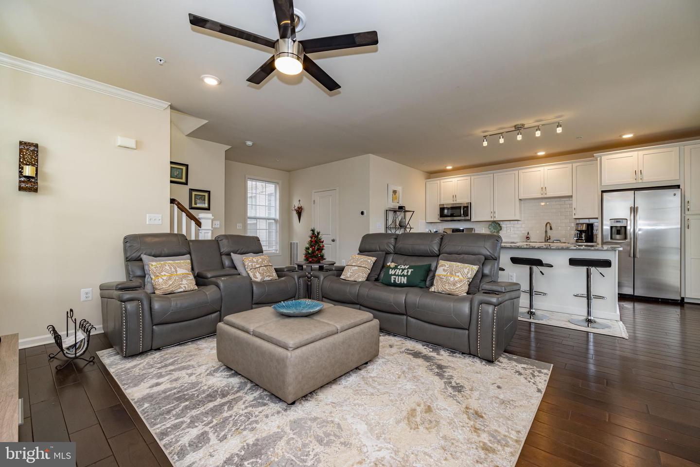 23305 MILLTOWN KNOLL SQ #105, ASHBURN, Virginia 20148, 2 Bedrooms Bedrooms, ,2 BathroomsBathrooms,Residential,For sale,23305 MILLTOWN KNOLL SQ #105,VALO2104498 MLS # VALO2104498