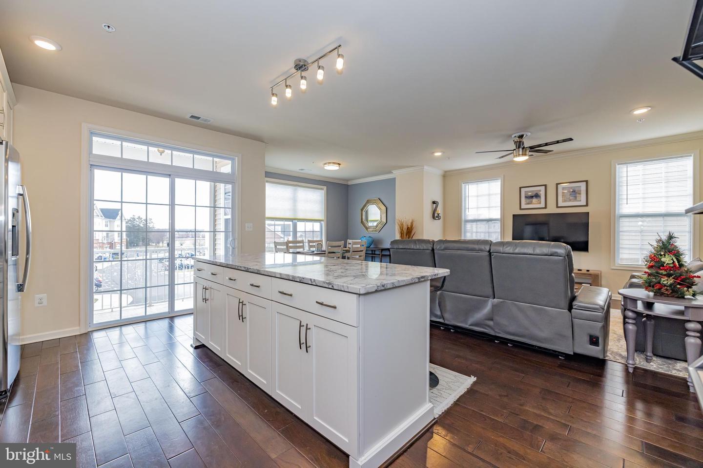 23305 MILLTOWN KNOLL SQ #105, ASHBURN, Virginia 20148, 2 Bedrooms Bedrooms, ,2 BathroomsBathrooms,Residential,For sale,23305 MILLTOWN KNOLL SQ #105,VALO2104498 MLS # VALO2104498