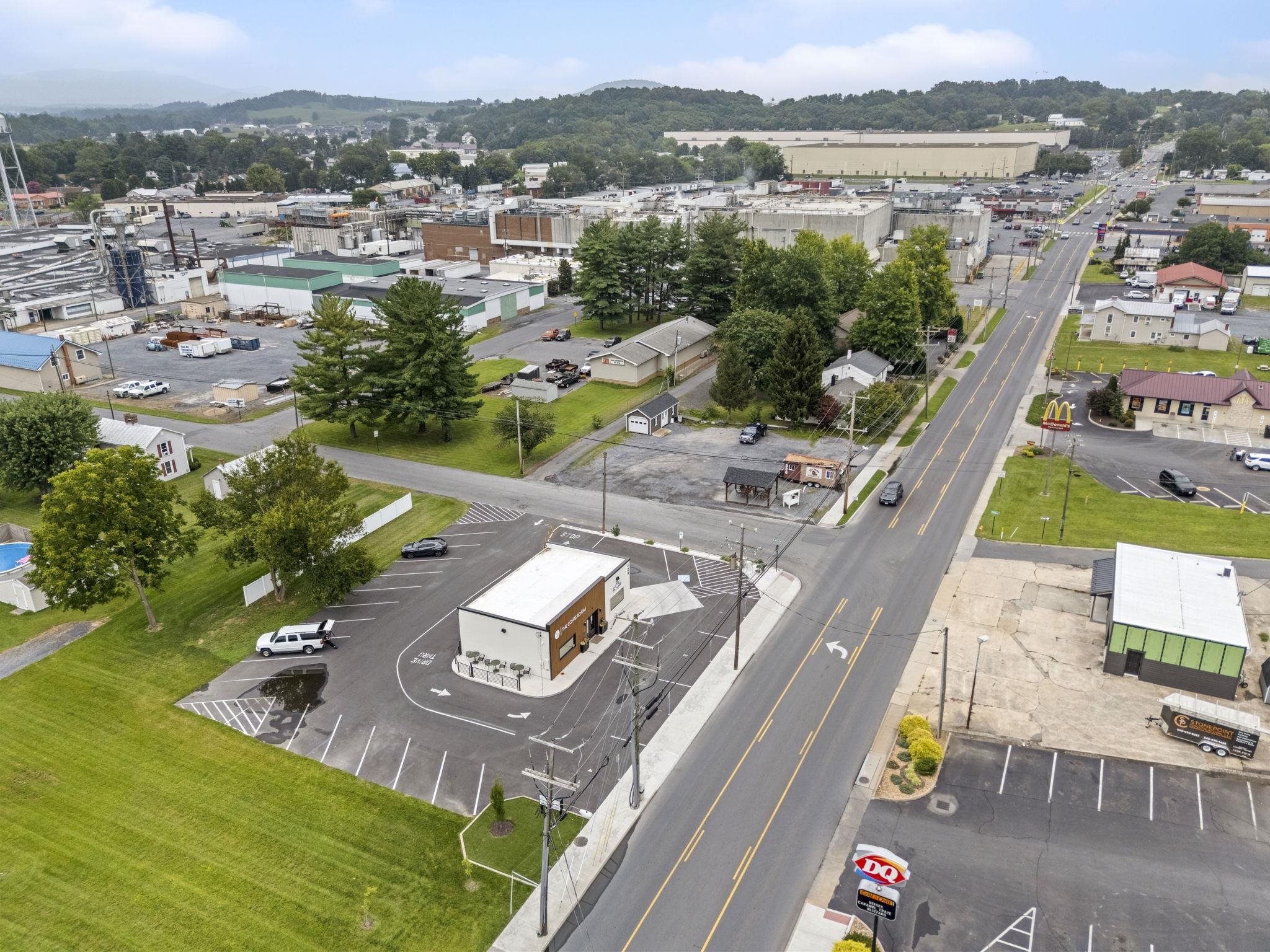 429 MAIN ST, BRIDGEWATER, Virginia 22812, ,Commercial,429 MAIN ST,667798 MLS # 667798