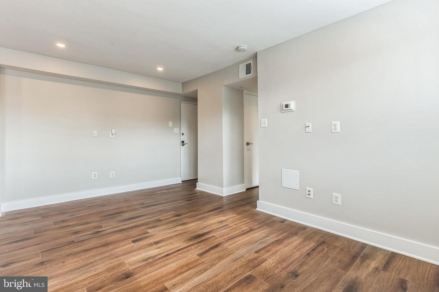212 OAKWOOD ST SE #218, WASHINGTON, District Of Columbia 20032, 1 Bedroom Bedrooms, ,1 BathroomBathrooms,Residential,For sale,212 OAKWOOD ST SE #218,DCDC2196526 MLS # DCDC2196526