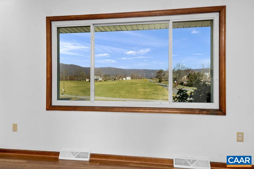492 AVON RD, AFTON, Virginia 22920, 3 Bedrooms Bedrooms, ,2 BathroomsBathrooms,Residential,492 AVON RD,662361 MLS # 662361