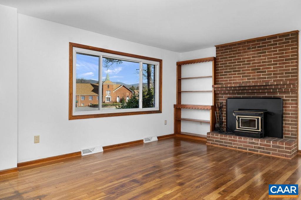 492 AVON RD, AFTON, Virginia 22920, 3 Bedrooms Bedrooms, ,2 BathroomsBathrooms,Residential,492 AVON RD,662361 MLS # 662361