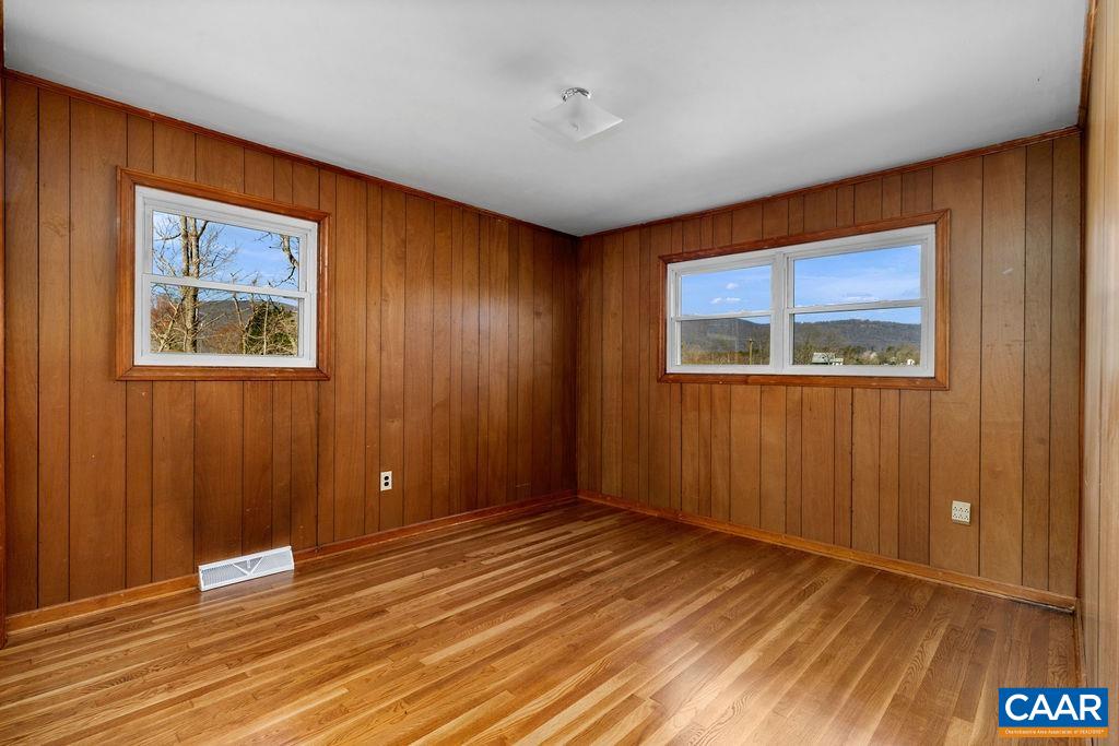492 AVON RD, AFTON, Virginia 22920, 3 Bedrooms Bedrooms, ,2 BathroomsBathrooms,Residential,492 AVON RD,662361 MLS # 662361