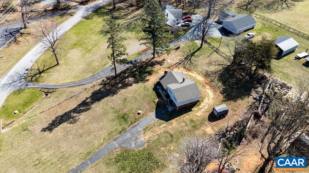 492 AVON RD, AFTON, Virginia 22920, 3 Bedrooms Bedrooms, ,2 BathroomsBathrooms,Residential,492 AVON RD,662361 MLS # 662361