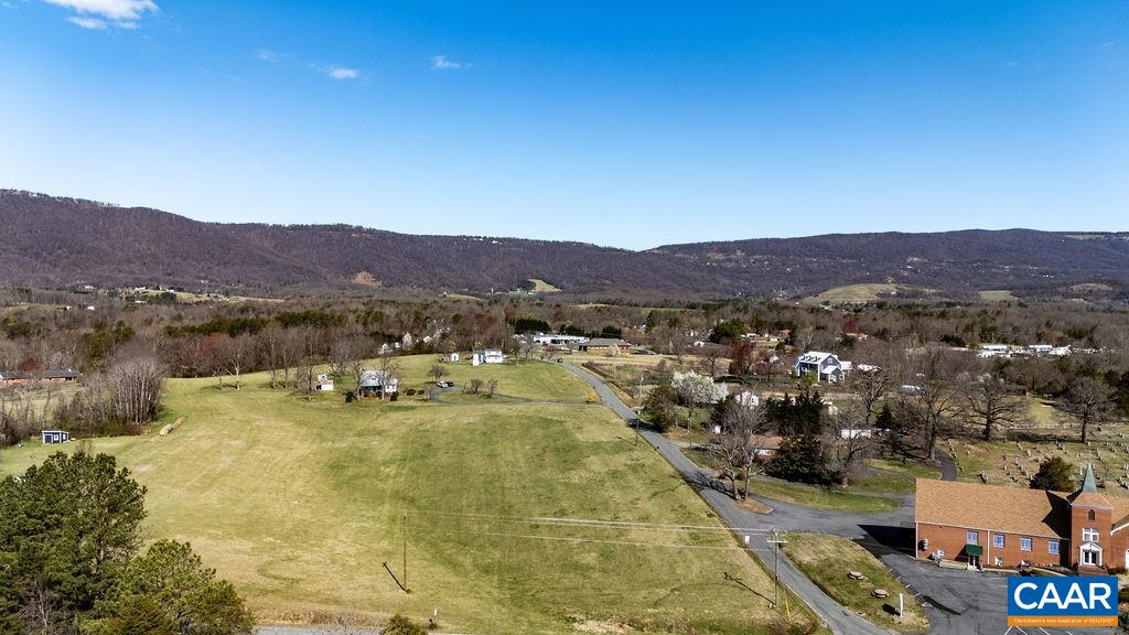 492 AVON RD, AFTON, Virginia 22920, 3 Bedrooms Bedrooms, ,2 BathroomsBathrooms,Residential,492 AVON RD,662361 MLS # 662361