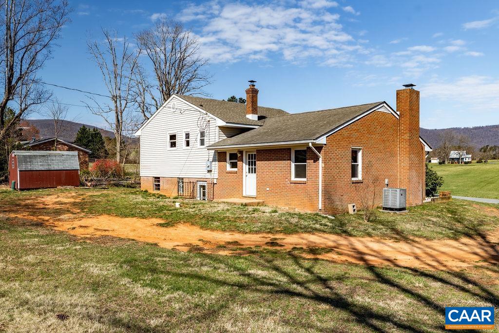 492 AVON RD, AFTON, Virginia 22920, 3 Bedrooms Bedrooms, ,2 BathroomsBathrooms,Residential,492 AVON RD,662361 MLS # 662361