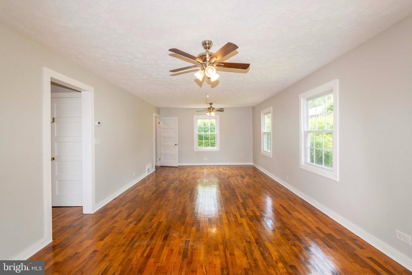 312 JEFFERSON ST, ORANGE, Virginia 22960, 3 Bedrooms Bedrooms, ,2 BathroomsBathrooms,Residential,For sale,312 JEFFERSON ST,VAOR2010032 MLS # VAOR2010032