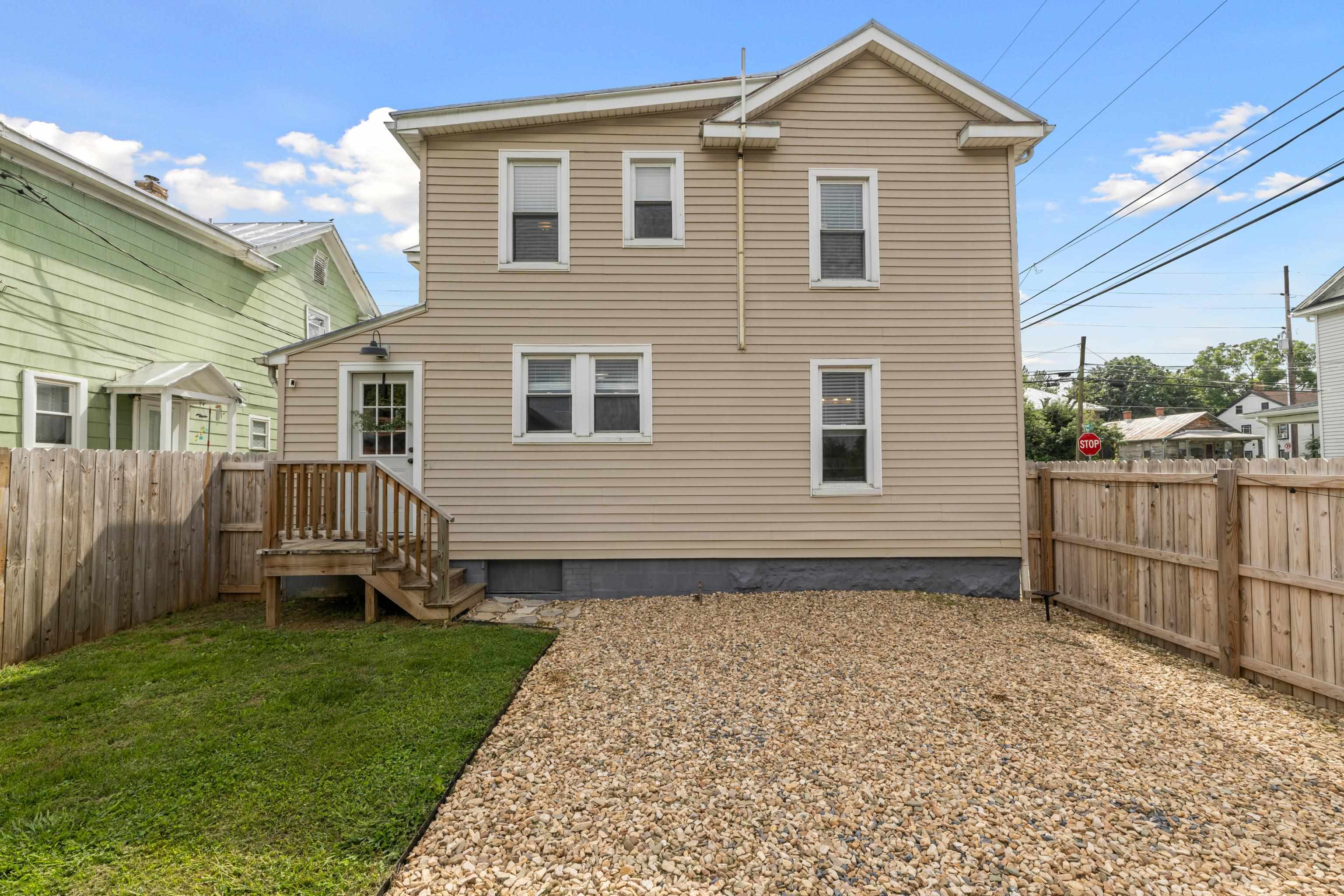 315 BROAD ST, HARRISONBURG, Virginia 22802, 3 Bedrooms Bedrooms, ,2 BathroomsBathrooms,Residential,315 BROAD ST,667791 MLS # 667791