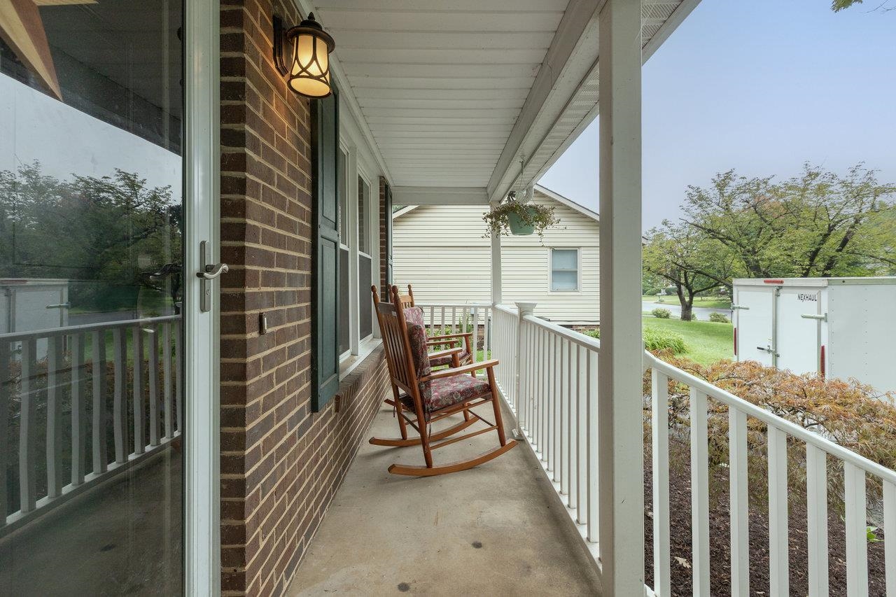 1107 WOODLEIGH CT, HARRISONBURG, Virginia 22802, 3 Bedrooms Bedrooms, ,2 BathroomsBathrooms,Residential,1107 WOODLEIGH CT,667794 MLS # 667794