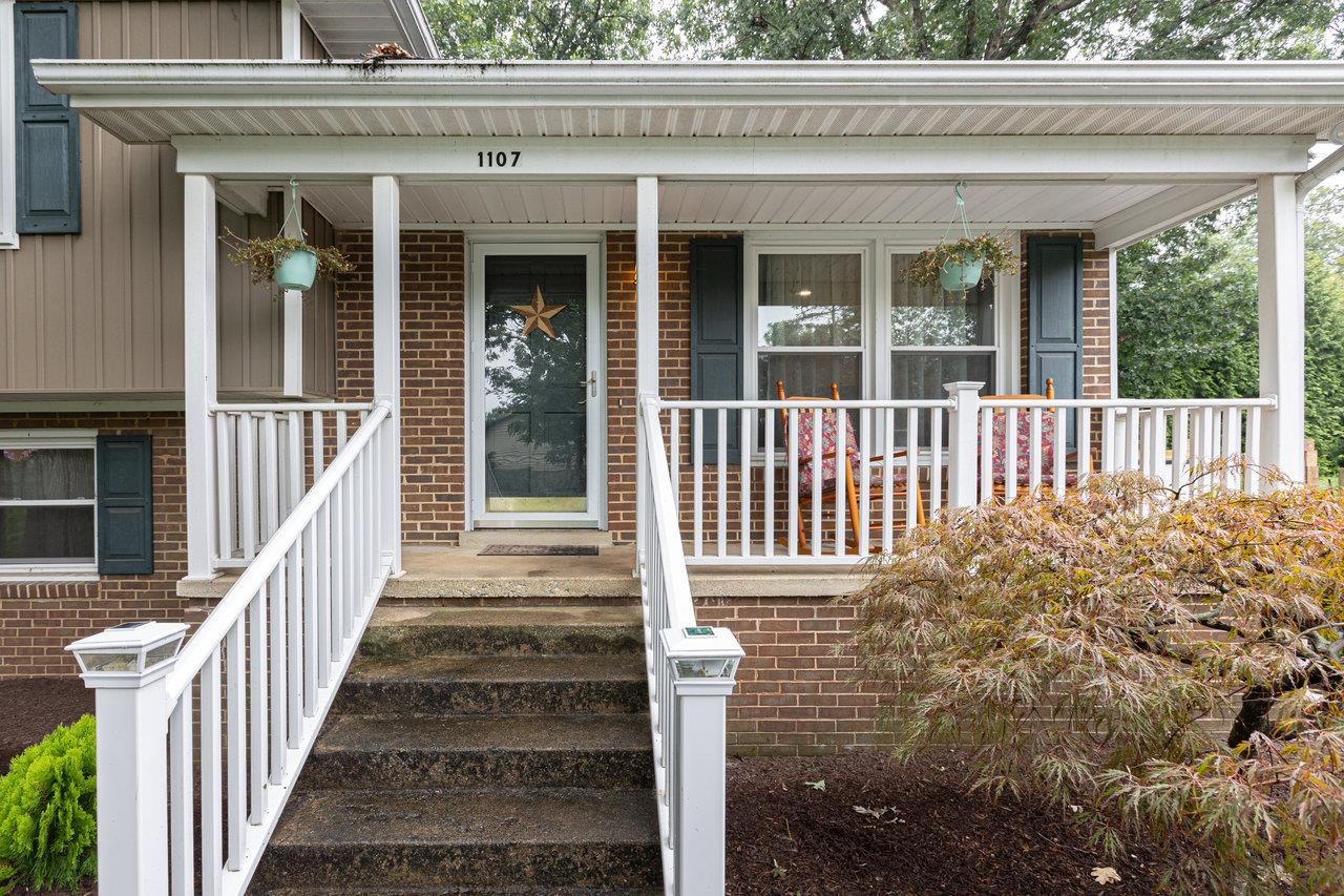 1107 WOODLEIGH CT, HARRISONBURG, Virginia 22802, 3 Bedrooms Bedrooms, ,2 BathroomsBathrooms,Residential,1107 WOODLEIGH CT,667794 MLS # 667794