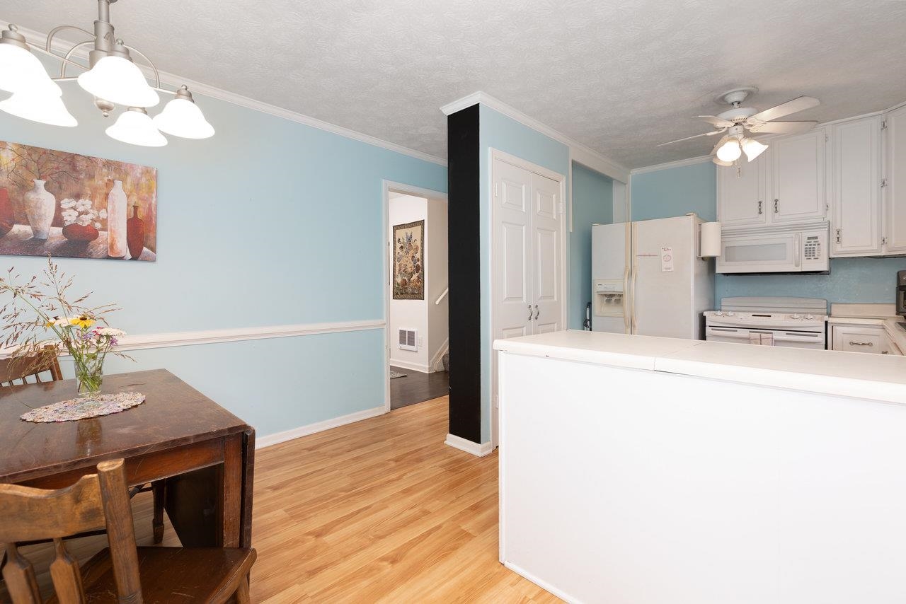 1107 WOODLEIGH CT, HARRISONBURG, Virginia 22802, 3 Bedrooms Bedrooms, ,2 BathroomsBathrooms,Residential,1107 WOODLEIGH CT,667794 MLS # 667794