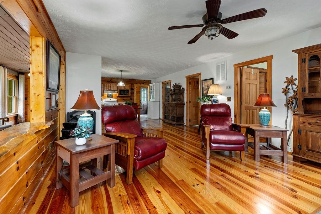 1139 DECATUR RD, FAIRFIELD, Virginia 24435, 2 Bedrooms Bedrooms, ,1 BathroomBathrooms,Residential,1139 DECATUR RD,667804 MLS # 667804