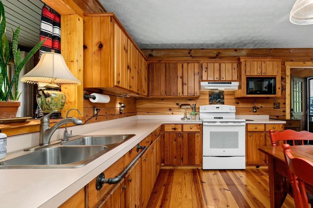 1139 DECATUR RD, FAIRFIELD, Virginia 24435, 2 Bedrooms Bedrooms, ,1 BathroomBathrooms,Residential,1139 DECATUR RD,667804 MLS # 667804