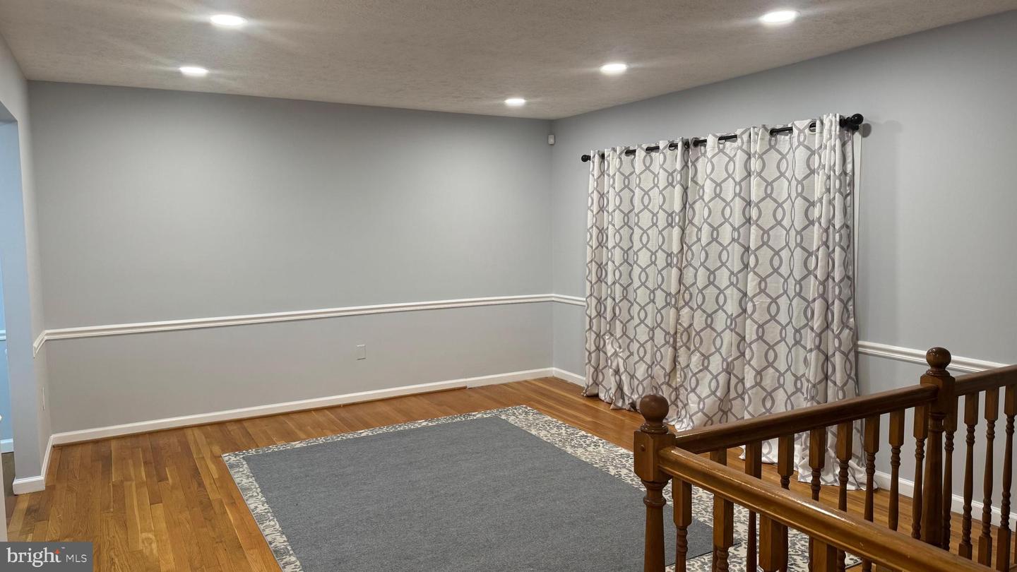 13612 KERRYDALE RD, WOODBRIDGE, Virginia 22193, 5 Bedrooms Bedrooms, ,3 BathroomsBathrooms,Residential,For sale,13612 KERRYDALE RD,VAPW2098802 MLS # VAPW2098802