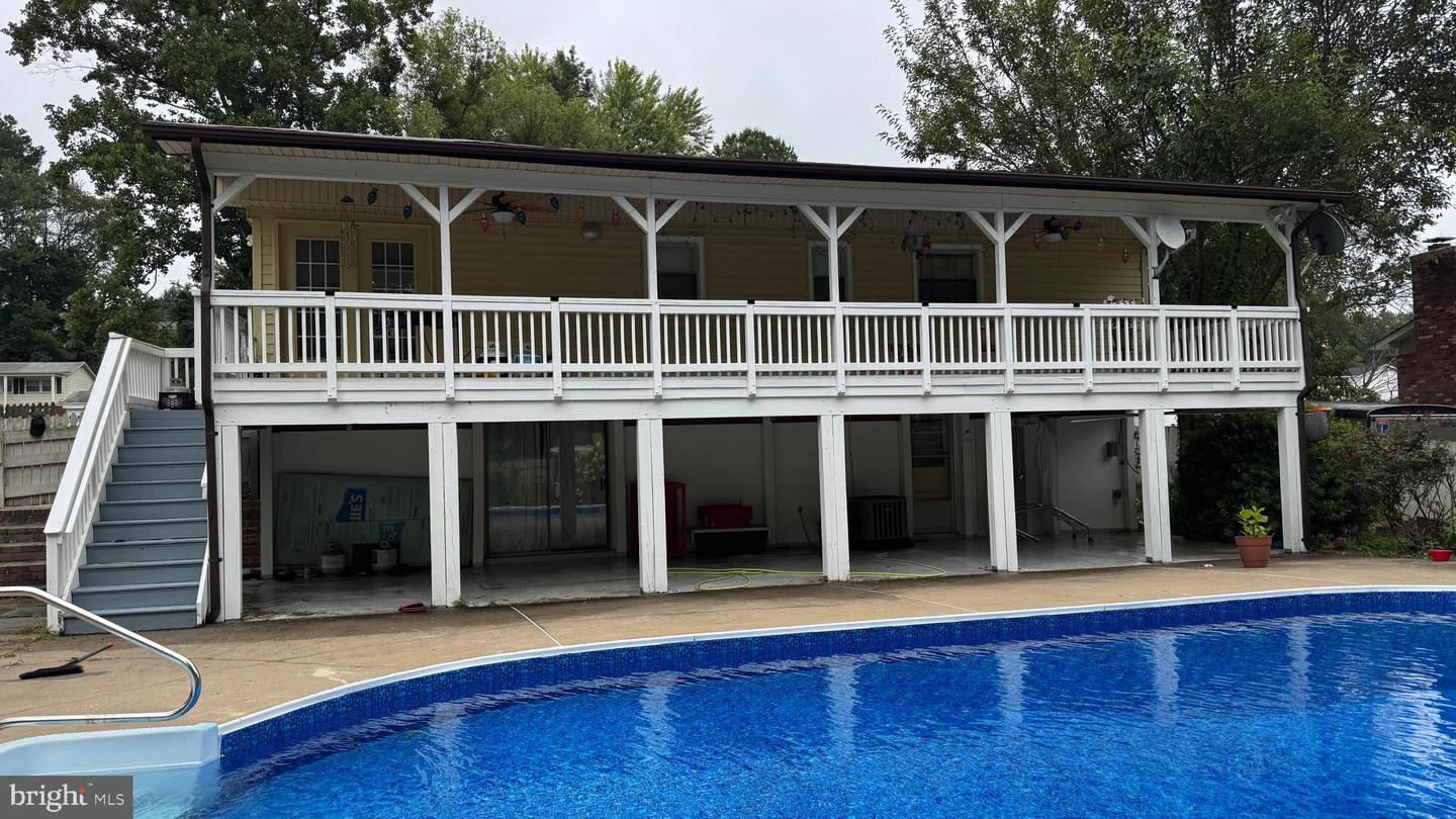 13612 KERRYDALE RD, WOODBRIDGE, Virginia 22193, 5 Bedrooms Bedrooms, ,3 BathroomsBathrooms,Residential,For sale,13612 KERRYDALE RD,VAPW2098802 MLS # VAPW2098802