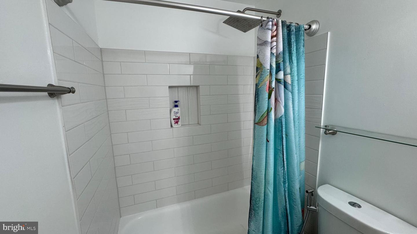 13612 KERRYDALE RD, WOODBRIDGE, Virginia 22193, 5 Bedrooms Bedrooms, ,3 BathroomsBathrooms,Residential,For sale,13612 KERRYDALE RD,VAPW2098802 MLS # VAPW2098802
