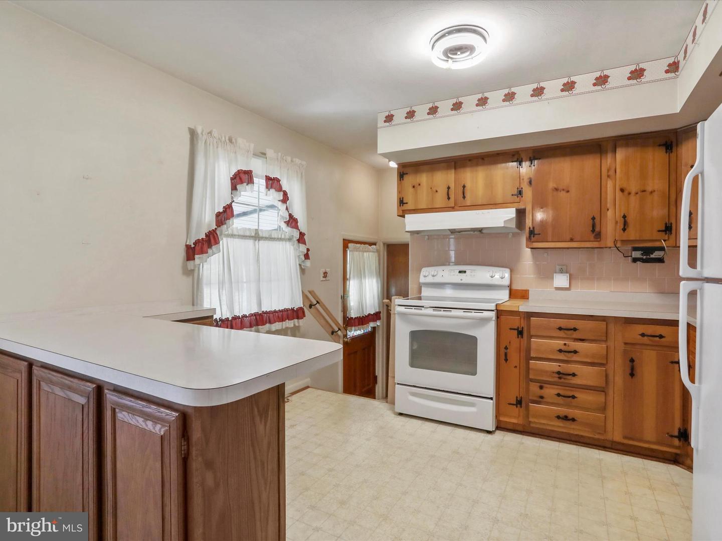 5996 VALLEY PIKE, STEPHENS CITY, Virginia 22655, 3 Bedrooms Bedrooms, ,1 BathroomBathrooms,Residential,For sale,5996 VALLEY PIKE,VAFV2035356 MLS # VAFV2035356