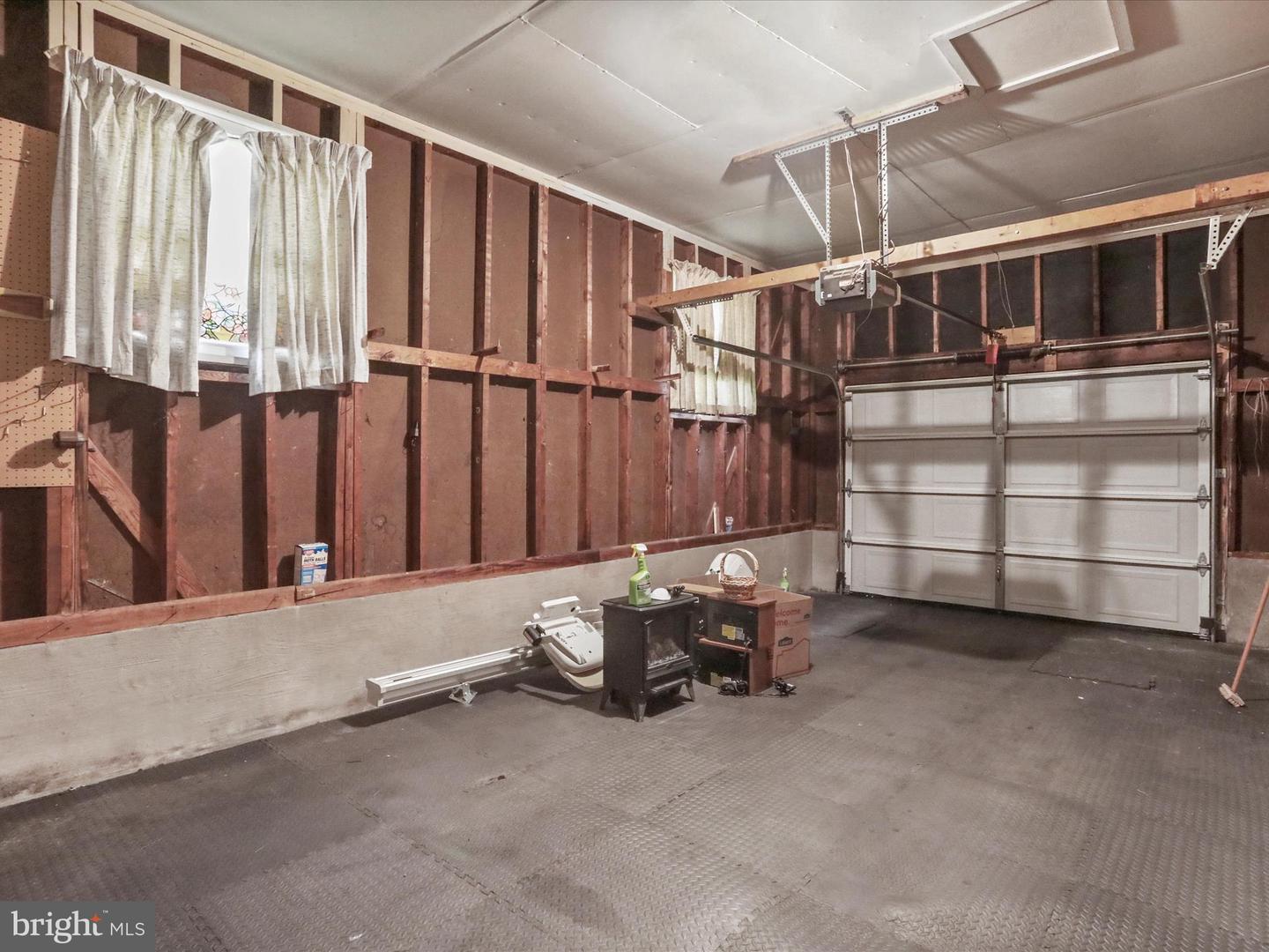 5996 VALLEY PIKE, STEPHENS CITY, Virginia 22655, 3 Bedrooms Bedrooms, ,1 BathroomBathrooms,Residential,For sale,5996 VALLEY PIKE,VAFV2035356 MLS # VAFV2035356