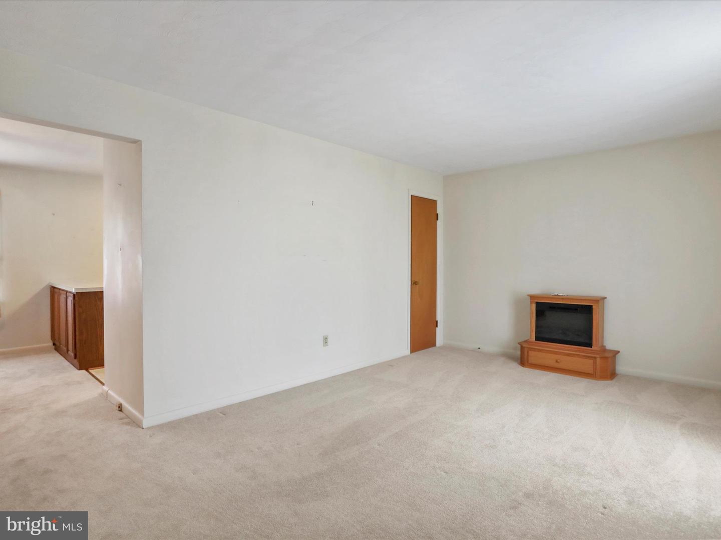 5996 VALLEY PIKE, STEPHENS CITY, Virginia 22655, 3 Bedrooms Bedrooms, ,1 BathroomBathrooms,Residential,For sale,5996 VALLEY PIKE,VAFV2035356 MLS # VAFV2035356