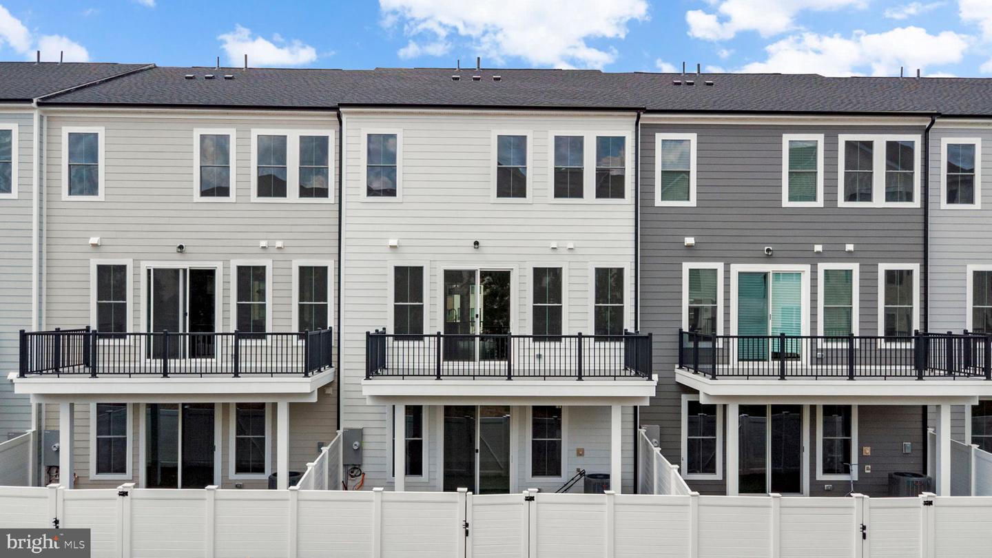13724 AVIATION PL, HERNDON, Virginia 20171, 3 Bedrooms Bedrooms, ,2 BathroomsBathrooms,Residential,For sale,13724 AVIATION PL,VAFX2255156 MLS # VAFX2255156