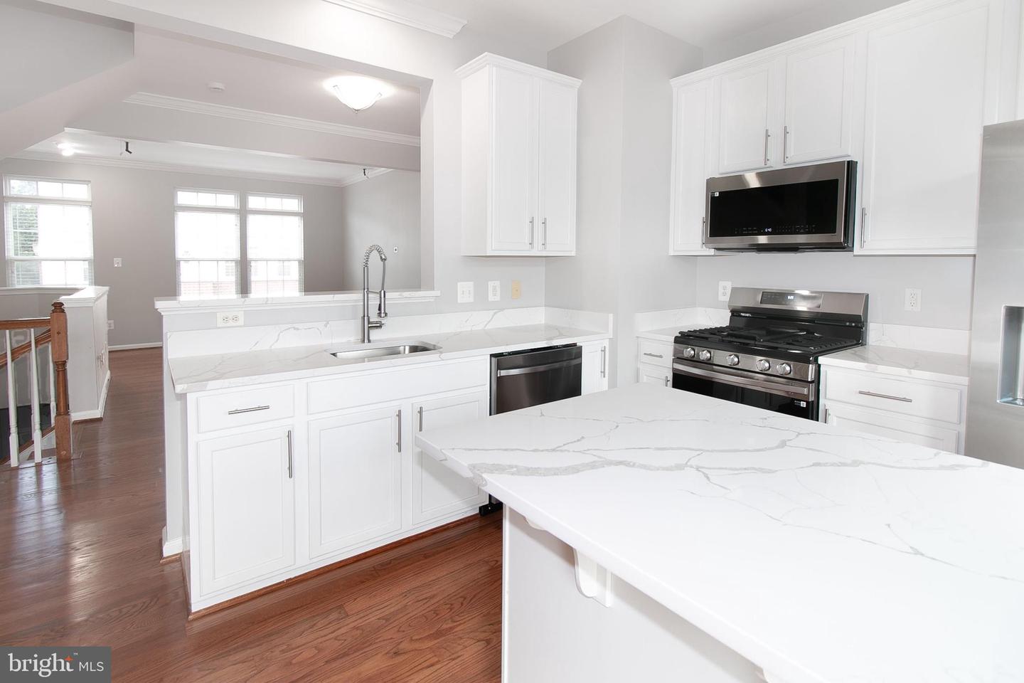 41753 CYNTHIA TER, ALDIE, Virginia 20105, 3 Bedrooms Bedrooms, ,2 BathroomsBathrooms,Residential,For sale,41753 CYNTHIA TER,VALO2102878 MLS # VALO2102878