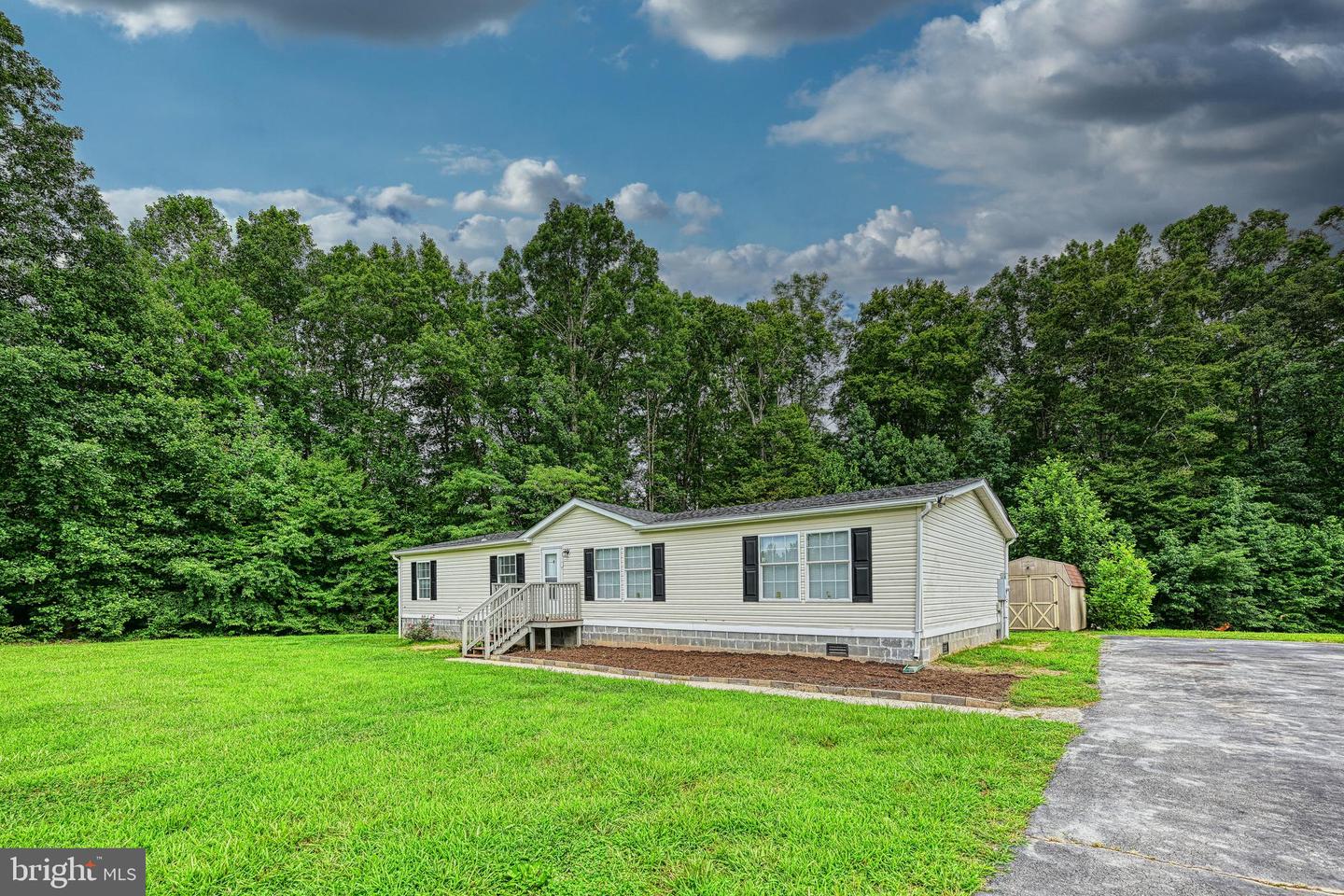 5290 W OLD MOUNTAIN RD, LOUISA, Virginia 23093, 3 Bedrooms Bedrooms, ,2 BathroomsBathrooms,Residential,For sale,5290 W OLD MOUNTAIN RD,VALA2008332 MLS # VALA2008332