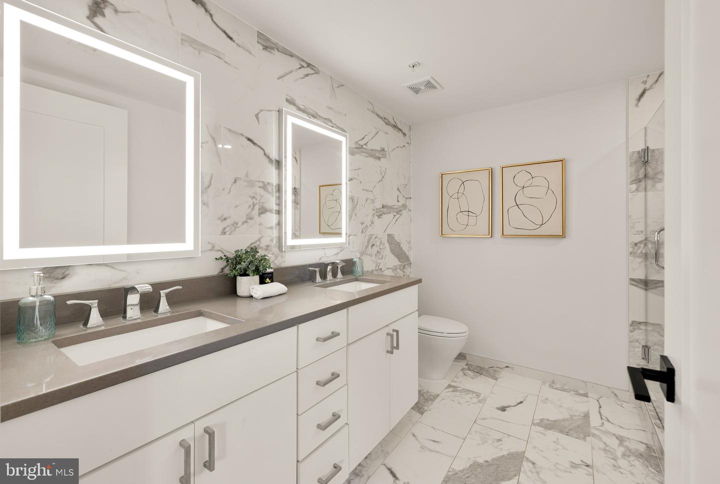 1245 N PIERCE ST #4, ARLINGTON, Virginia 22209, 2 Bedrooms Bedrooms, ,2 BathroomsBathrooms,Residential,For sale,1245 N PIERCE ST #4,VAAR2061582 MLS # VAAR2061582