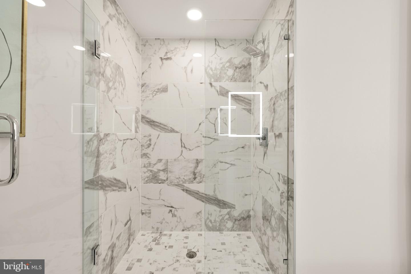 1245 N PIERCE ST #4, ARLINGTON, Virginia 22209, 2 Bedrooms Bedrooms, ,2 BathroomsBathrooms,Residential,For sale,1245 N PIERCE ST #4,VAAR2061582 MLS # VAAR2061582