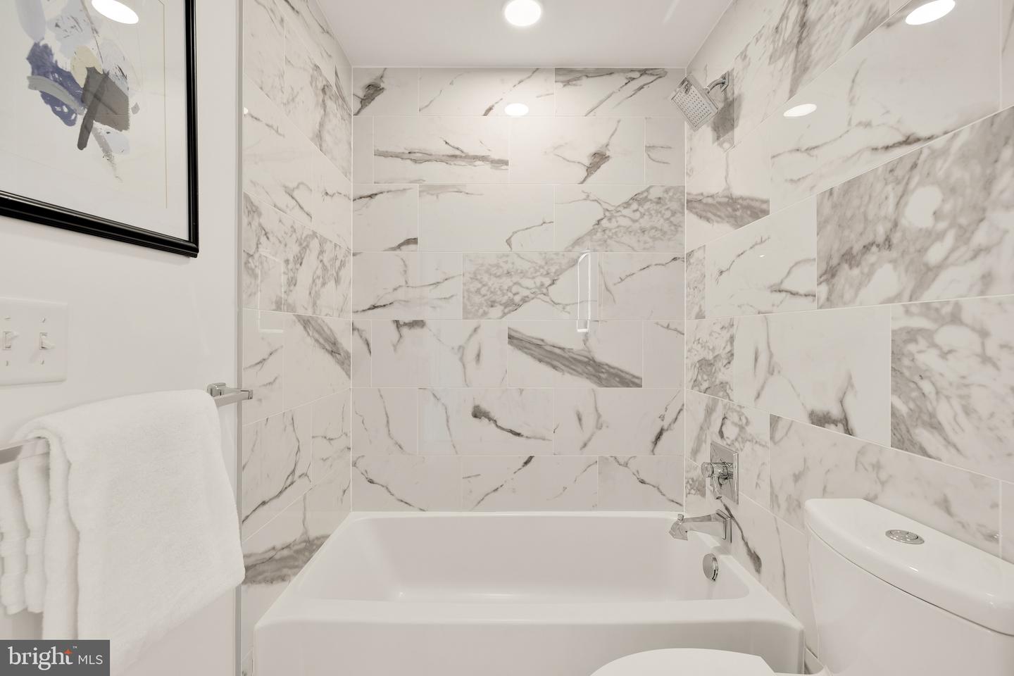 1245 N PIERCE ST #4, ARLINGTON, Virginia 22209, 2 Bedrooms Bedrooms, ,2 BathroomsBathrooms,Residential,For sale,1245 N PIERCE ST #4,VAAR2061582 MLS # VAAR2061582
