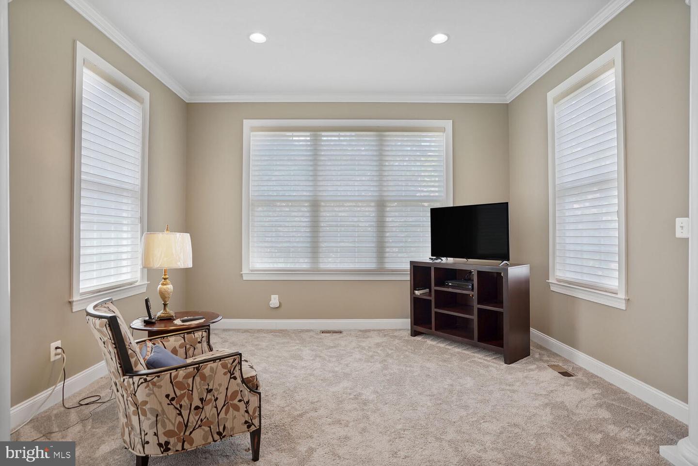 15282 FOG MOUNTAIN CIR, HAYMARKET, Virginia 20169, 3 Bedrooms Bedrooms, ,3 BathroomsBathrooms,Residential,For sale,15282 FOG MOUNTAIN CIR,VAPW2100568 MLS # VAPW2100568