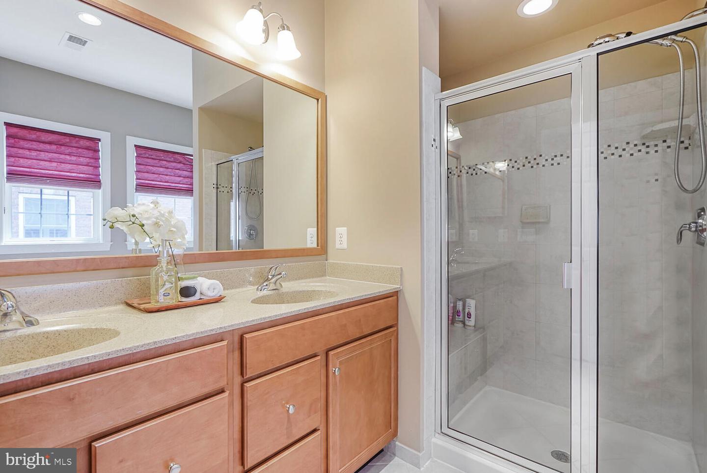 15282 FOG MOUNTAIN CIR, HAYMARKET, Virginia 20169, 3 Bedrooms Bedrooms, ,3 BathroomsBathrooms,Residential,For sale,15282 FOG MOUNTAIN CIR,VAPW2100568 MLS # VAPW2100568