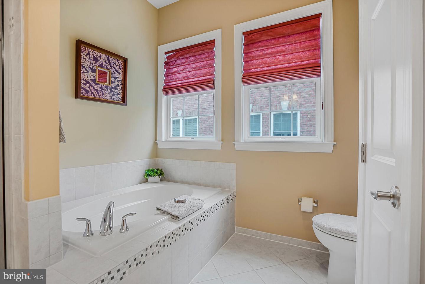 15282 FOG MOUNTAIN CIR, HAYMARKET, Virginia 20169, 3 Bedrooms Bedrooms, ,3 BathroomsBathrooms,Residential,For sale,15282 FOG MOUNTAIN CIR,VAPW2100568 MLS # VAPW2100568