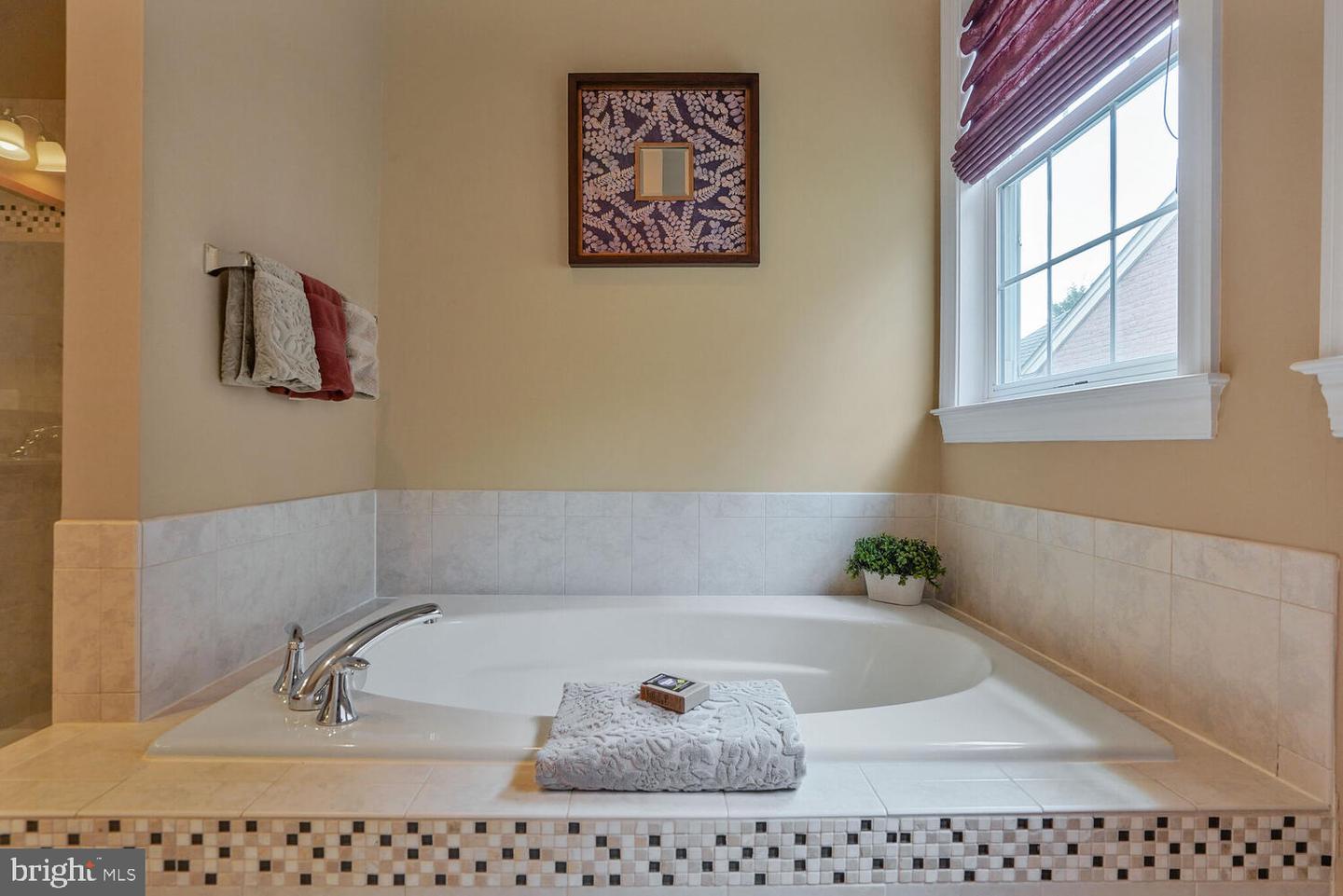15282 FOG MOUNTAIN CIR, HAYMARKET, Virginia 20169, 3 Bedrooms Bedrooms, ,3 BathroomsBathrooms,Residential,For sale,15282 FOG MOUNTAIN CIR,VAPW2100568 MLS # VAPW2100568