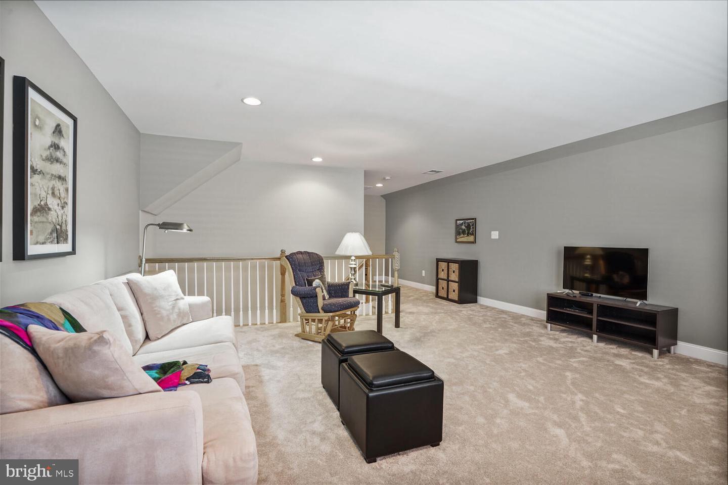 15282 FOG MOUNTAIN CIR, HAYMARKET, Virginia 20169, 3 Bedrooms Bedrooms, ,3 BathroomsBathrooms,Residential,For sale,15282 FOG MOUNTAIN CIR,VAPW2100568 MLS # VAPW2100568