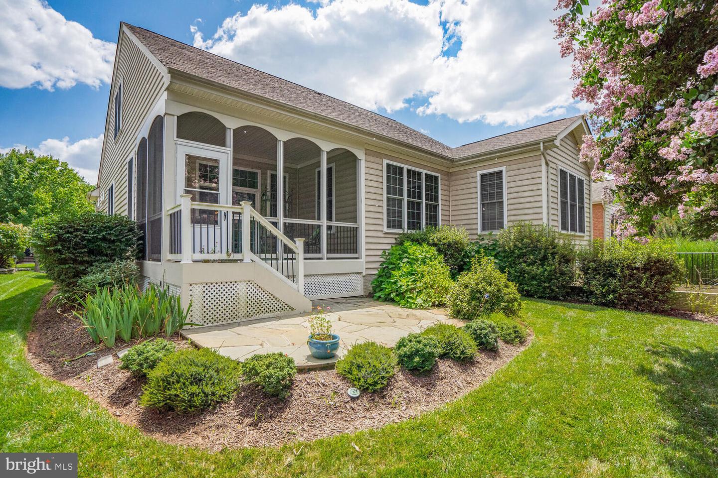 15282 FOG MOUNTAIN CIR, HAYMARKET, Virginia 20169, 3 Bedrooms Bedrooms, ,3 BathroomsBathrooms,Residential,For sale,15282 FOG MOUNTAIN CIR,VAPW2100568 MLS # VAPW2100568