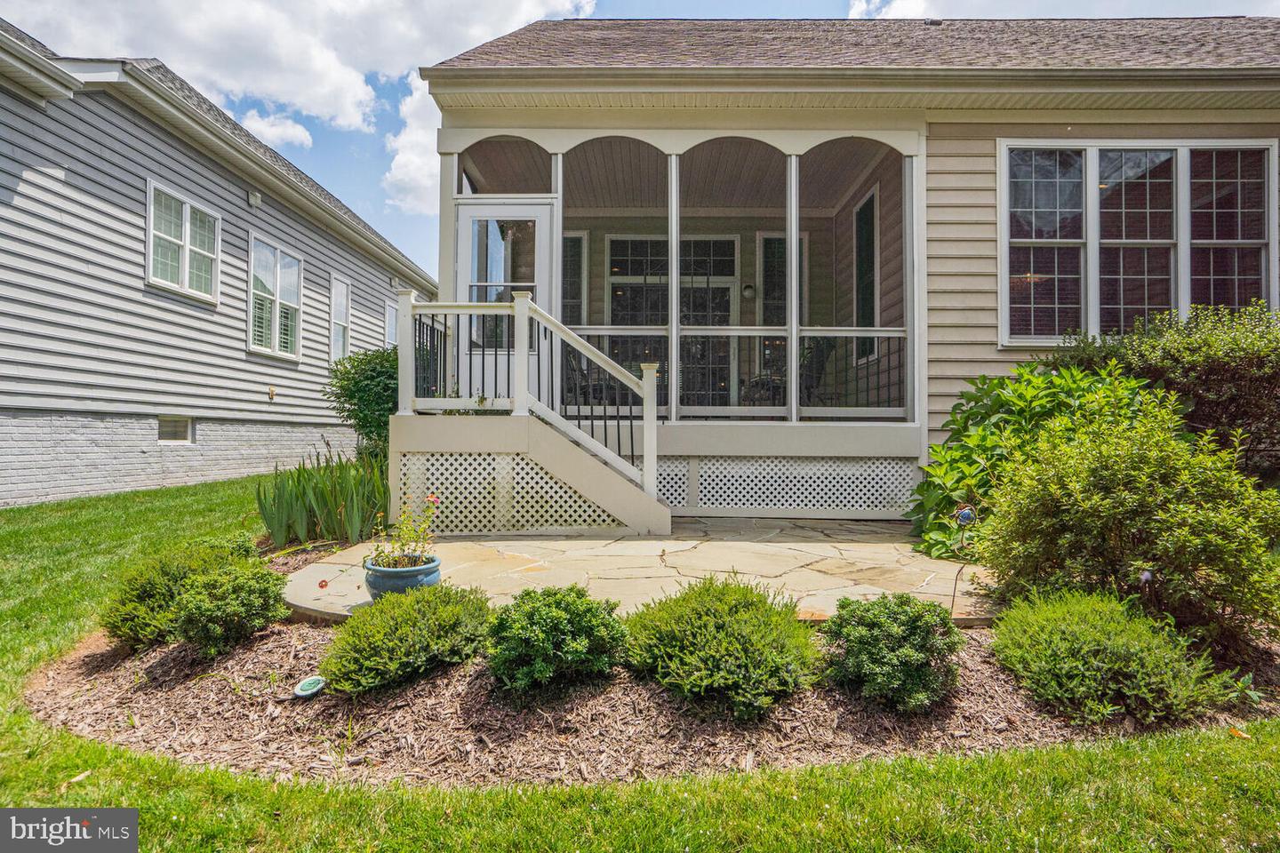 15282 FOG MOUNTAIN CIR, HAYMARKET, Virginia 20169, 3 Bedrooms Bedrooms, ,3 BathroomsBathrooms,Residential,For sale,15282 FOG MOUNTAIN CIR,VAPW2100568 MLS # VAPW2100568