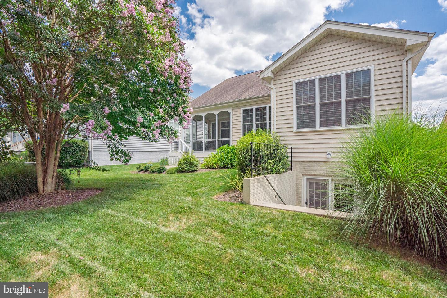 15282 FOG MOUNTAIN CIR, HAYMARKET, Virginia 20169, 3 Bedrooms Bedrooms, ,3 BathroomsBathrooms,Residential,For sale,15282 FOG MOUNTAIN CIR,VAPW2100568 MLS # VAPW2100568