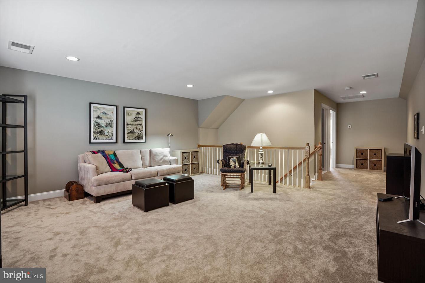 15282 FOG MOUNTAIN CIR, HAYMARKET, Virginia 20169, 3 Bedrooms Bedrooms, ,3 BathroomsBathrooms,Residential,For sale,15282 FOG MOUNTAIN CIR,VAPW2100568 MLS # VAPW2100568