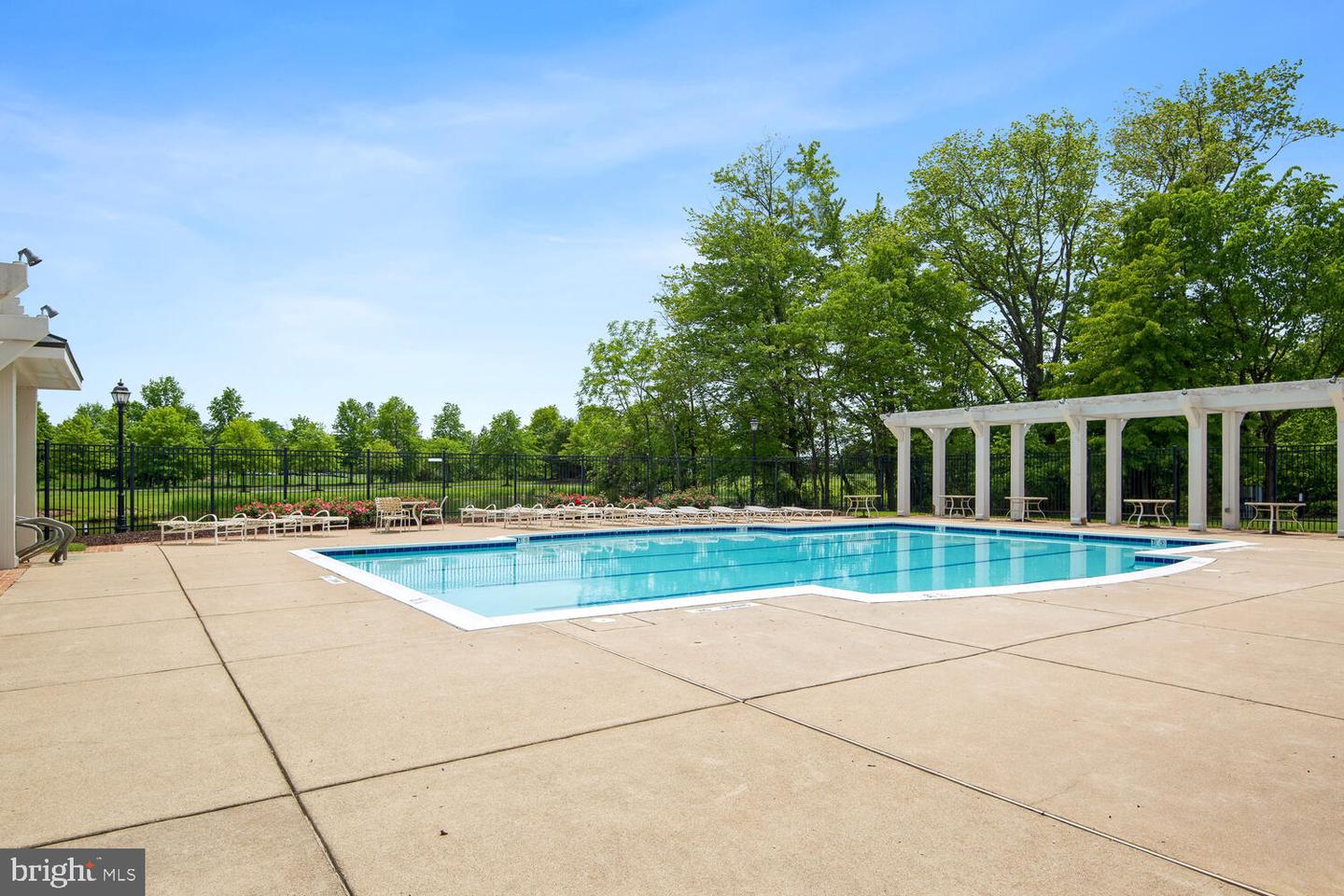 15282 FOG MOUNTAIN CIR, HAYMARKET, Virginia 20169, 3 Bedrooms Bedrooms, ,3 BathroomsBathrooms,Residential,For sale,15282 FOG MOUNTAIN CIR,VAPW2100568 MLS # VAPW2100568
