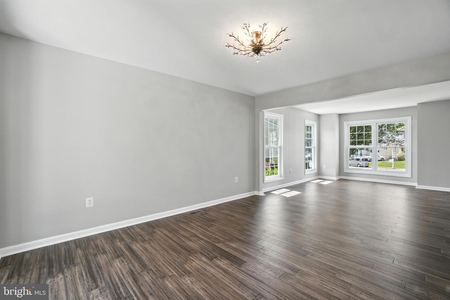 8 CARISSA CT, STAFFORD, Virginia 22554, 5 Bedrooms Bedrooms, ,3 BathroomsBathrooms,Residential,For sale,8 CARISSA CT,VAST2041446 MLS # VAST2041446