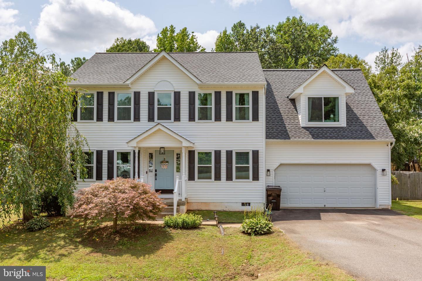 10106 BATTLEGROUND CT, SPOTSYLVANIA, Virginia 22553, 4 Bedrooms Bedrooms, ,2 BathroomsBathrooms,Residential,For sale,10106 BATTLEGROUND CT,VASP2035242 MLS # VASP2035242