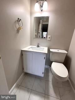 1533 COLONIAL DR #303, WOODBRIDGE, Virginia 22192, 2 Bedrooms Bedrooms, ,1 BathroomBathrooms,Residential,For sale,1533 COLONIAL DR #303,VAPW2100830 MLS # VAPW2100830