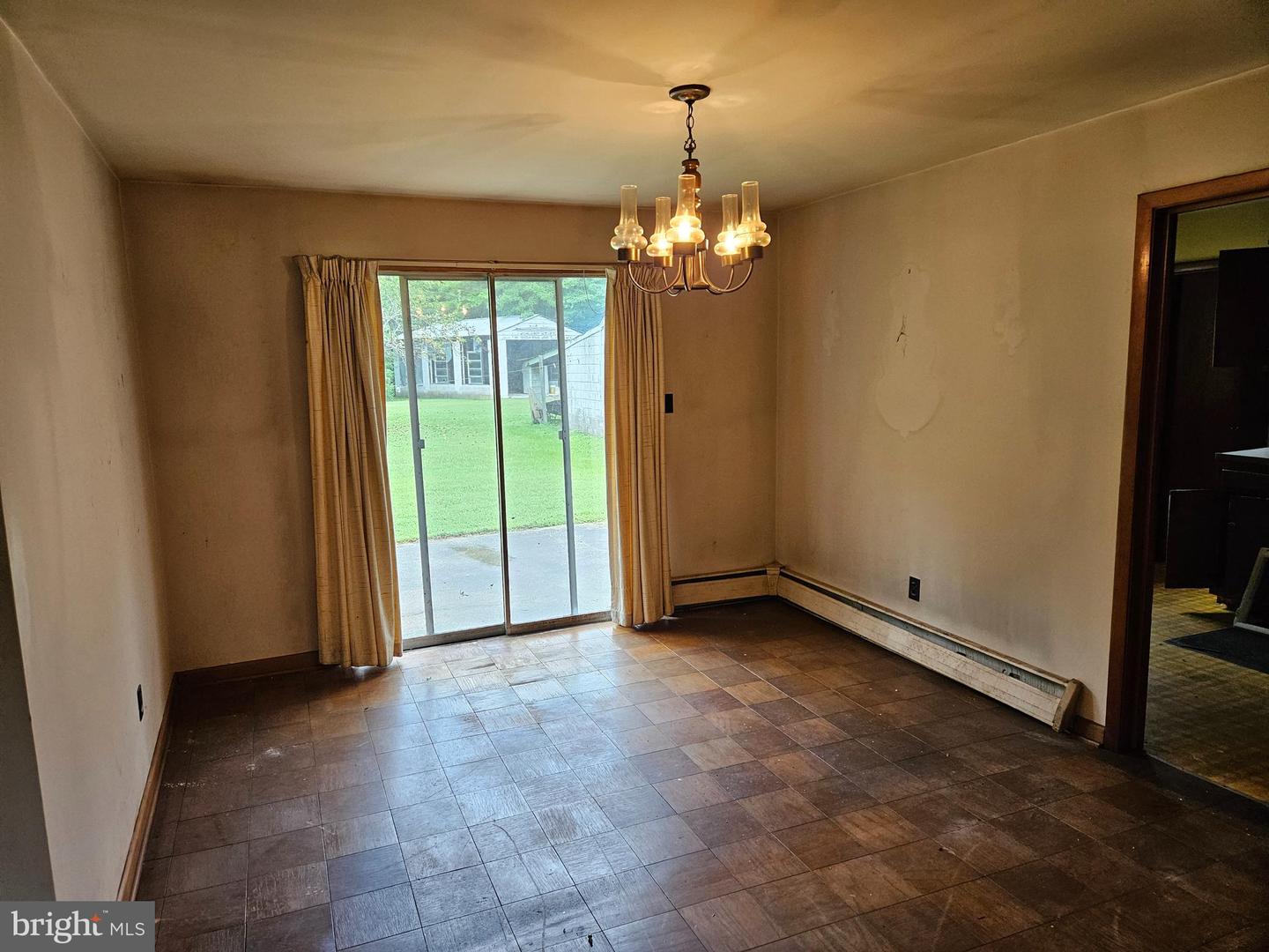 16485 DAWN BLVD, HANOVER, Virginia 23069, 3 Bedrooms Bedrooms, 7 Rooms Rooms,2 BathroomsBathrooms,Residential,For sale,16485 DAWN BLVD,VACV2008636 MLS # VACV2008636