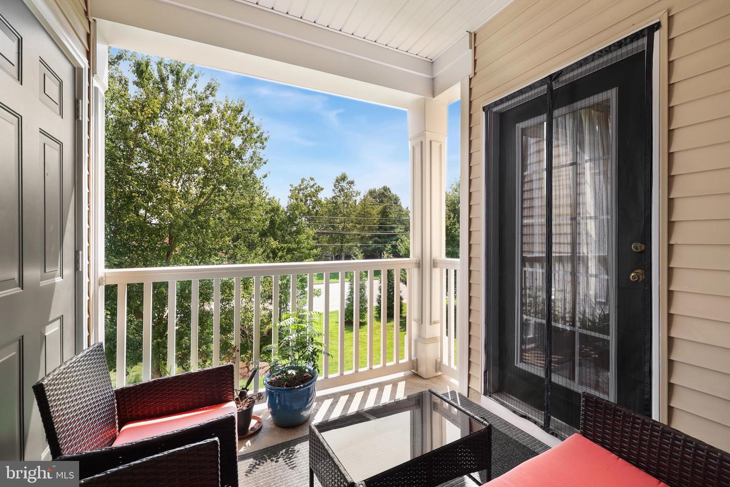 43890 HICKORY CORNER TER #103, ASHBURN, Virginia 20147, 2 Bedrooms Bedrooms, ,2 BathroomsBathrooms,Residential,For sale,43890 HICKORY CORNER TER #103,VALO2104148 MLS # VALO2104148
