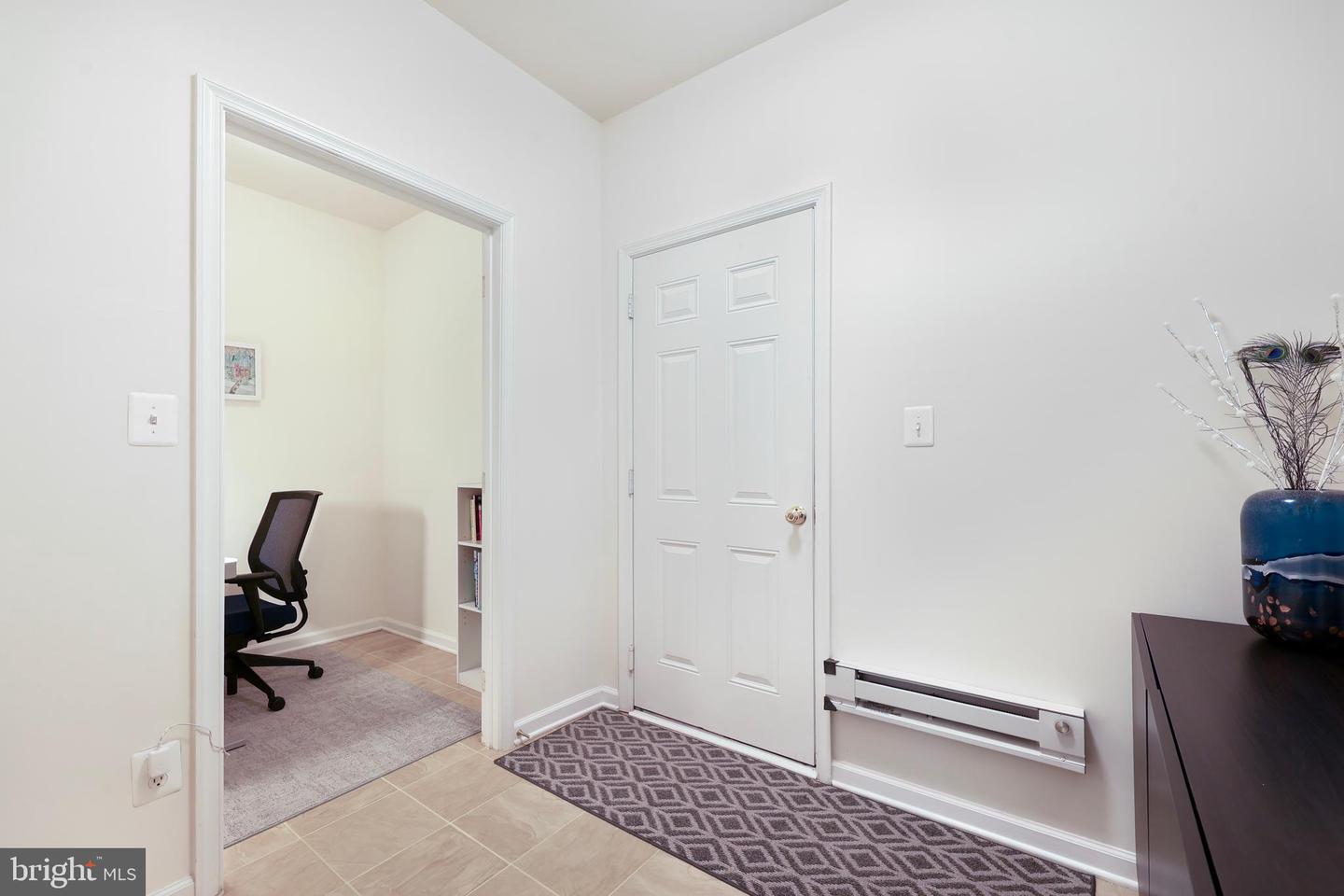 43890 HICKORY CORNER TER #103, ASHBURN, Virginia 20147, 2 Bedrooms Bedrooms, ,2 BathroomsBathrooms,Residential,For sale,43890 HICKORY CORNER TER #103,VALO2104148 MLS # VALO2104148