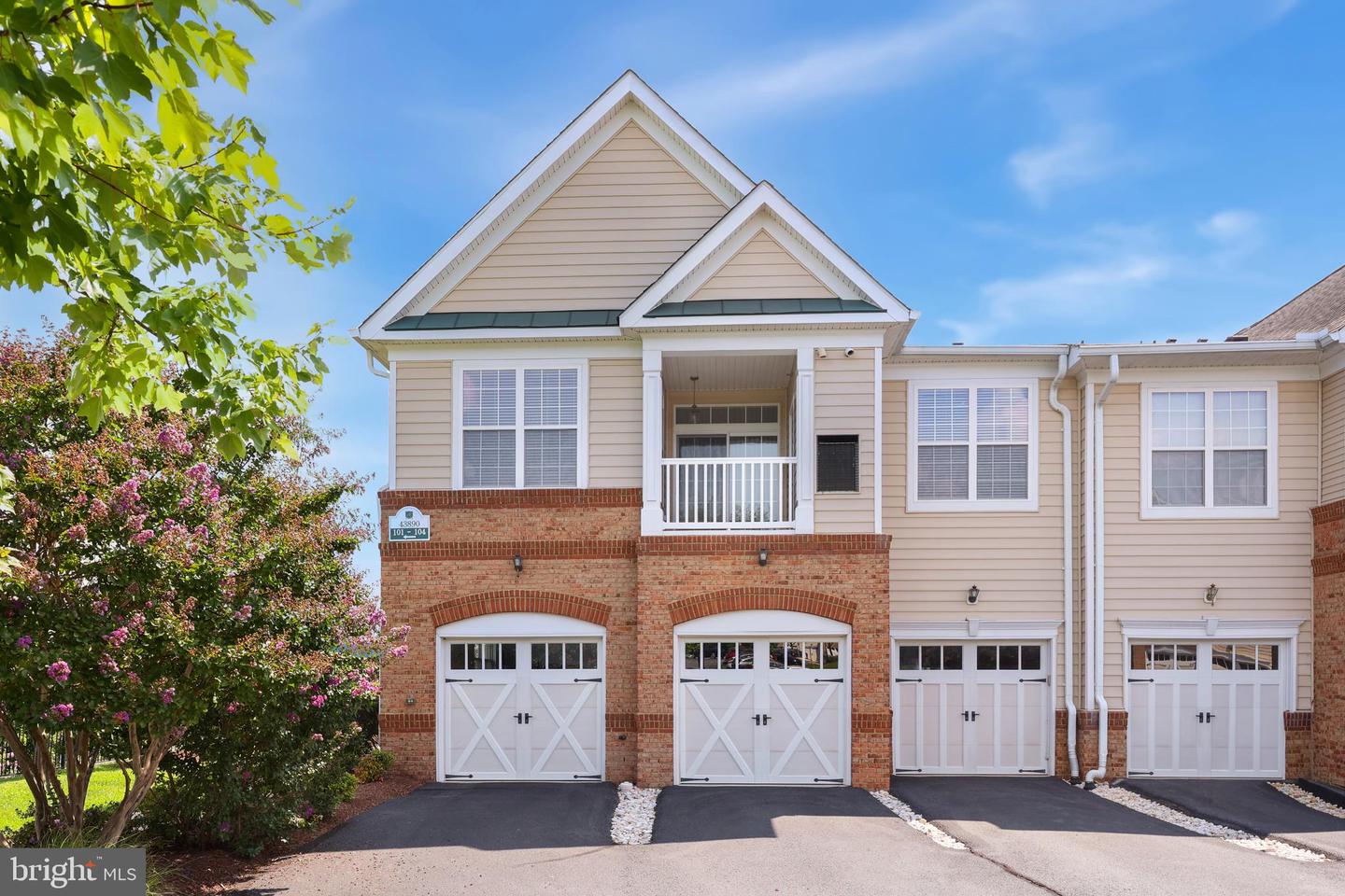 43890 HICKORY CORNER TER #103, ASHBURN, Virginia 20147, 2 Bedrooms Bedrooms, ,2 BathroomsBathrooms,Residential,For sale,43890 HICKORY CORNER TER #103,VALO2104148 MLS # VALO2104148