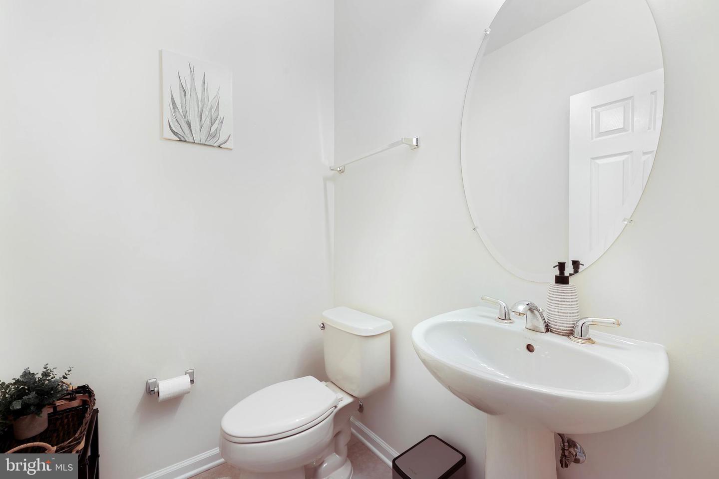 43890 HICKORY CORNER TER #103, ASHBURN, Virginia 20147, 2 Bedrooms Bedrooms, ,2 BathroomsBathrooms,Residential,For sale,43890 HICKORY CORNER TER #103,VALO2104148 MLS # VALO2104148